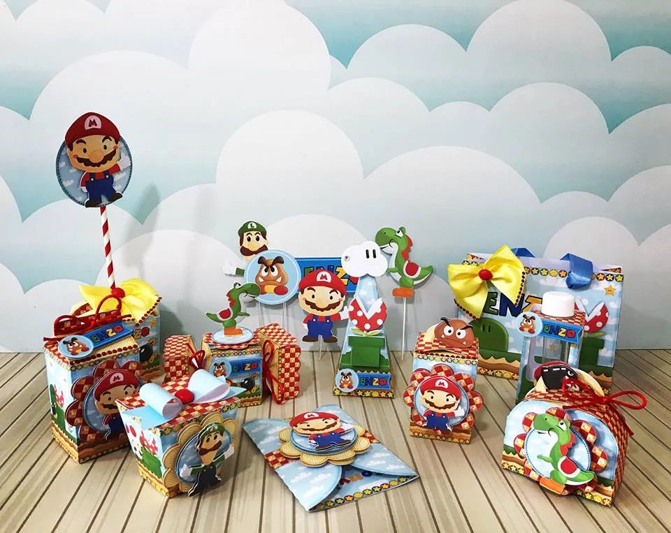 Foto do acervo: conjunto de caixas, sacolinhas e detalhes Super Mario